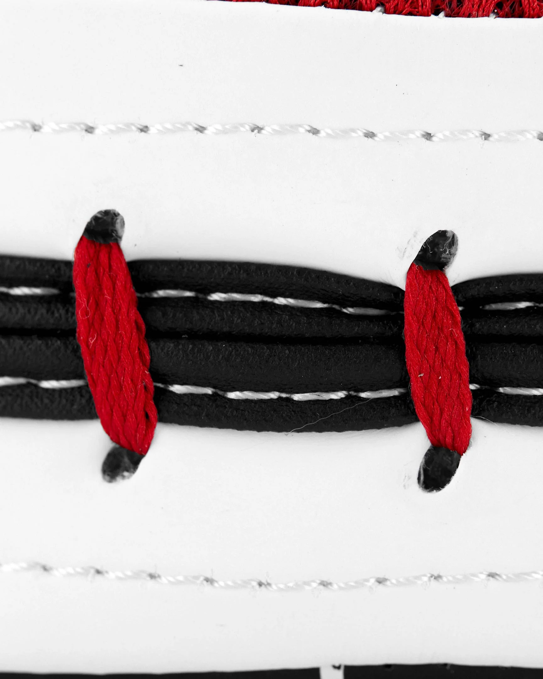 Brave IV Punch Mitt Pair - Image 5