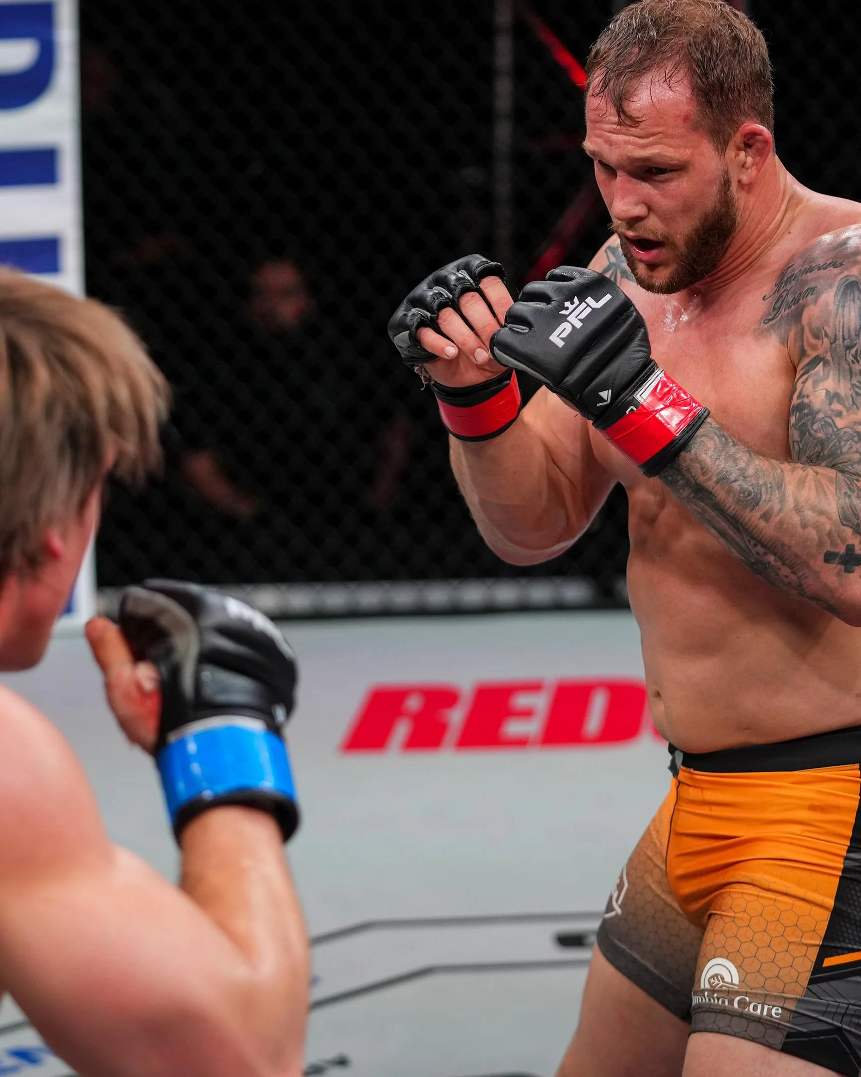 PFL Official MMA Fight Glove - Image 18
